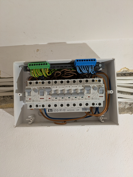 Zdjęcie na okładce dla Elektryk Warszawa Praga Południe 24h – Pogotowie Elektryczne | ElektroRatunek